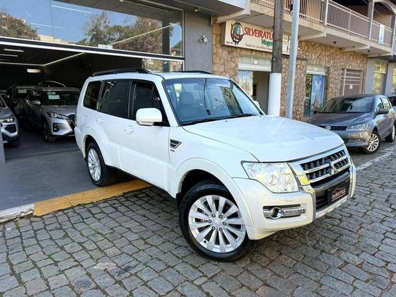 MITSUBISHI PAJERO FULL 3.8 HPE 4X4 V6 24V GASOLINA 4P AUTOMÁTICO MITSUBISHI PAJERO FULL 3.8 HPE 4X4 V6 24V GASOLINA 4P AUTOMÁTICO